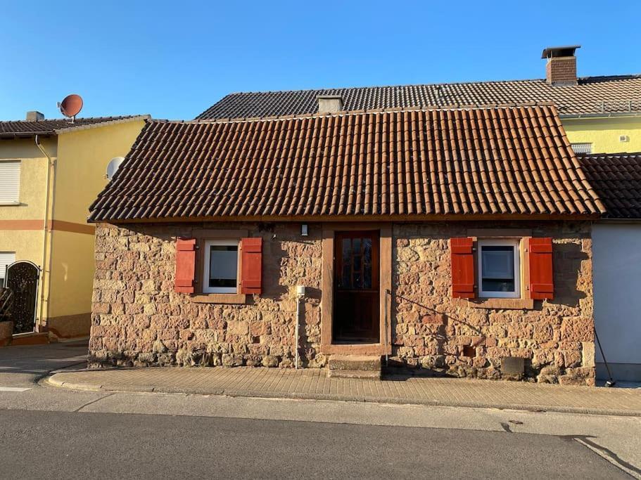 Pfaelzer Hexenhaeuschen In Edesheim Apartment Exterior photo